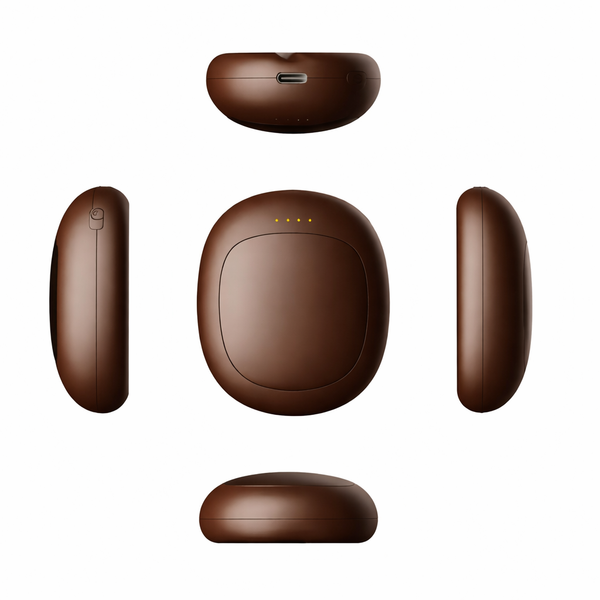 Chauffe-main forme grain de café, coloris chocolat - vues multiples (faces, tranche, connectique USB-C), fond blanc.