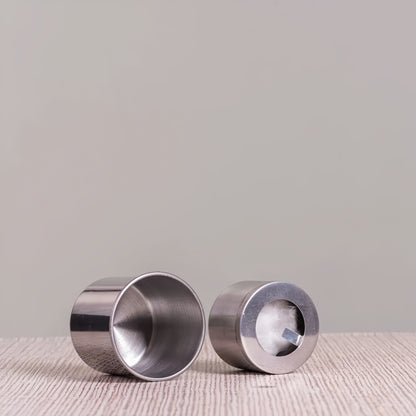 Détail des deux composants du brûleur de haute qualité en acier inoxydable pour une combustion propre à l'éthanol.